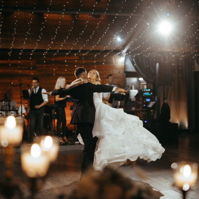 Dinamična rasvjeta za plesni podij